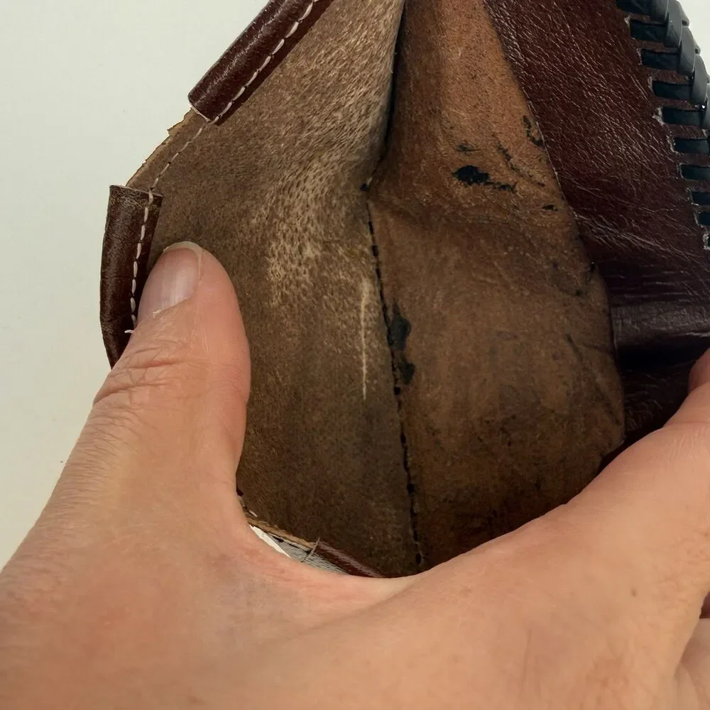 Vintage Hand Tooled Leather Billfold Wallet hunting dog bunny rabbit trifold
